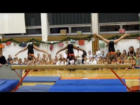 Handstandbattle am Balken ( Kunstturnen ) VGT Weihnachtsturnen 2012