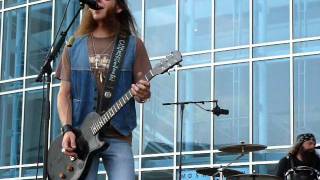 Blackberry Smoke perform Restless at CMA Festival Nashville 6-9-11