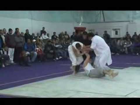 Bini - Gulnawaz Gully Vs Pehlwan Jamil