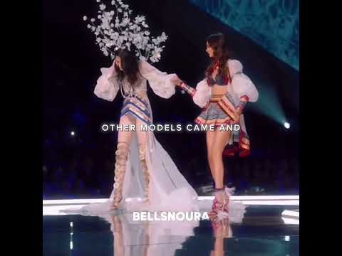 She made the history 🥶. #model #victoriasecret