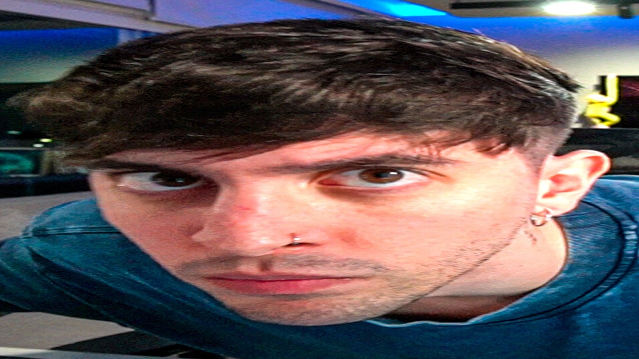 SI ESTAS ABURRIDO ENTRÁ