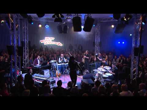 SEAT Music Session  - No One loves U Like I Do / Saint Lu