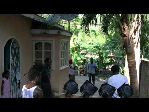 JAMAICA'S UNDERGROUND - Sizzla Kalonji playin football with KGD and friends in Judgement Yard