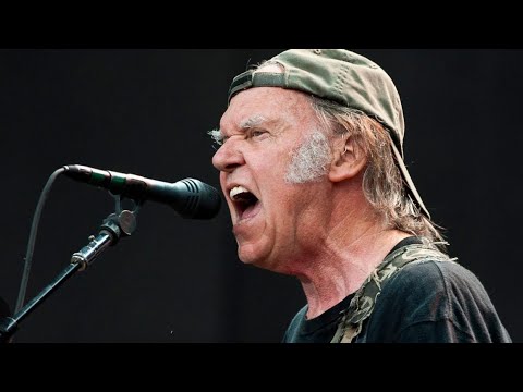 Neil Young ‘Big crime’ 40th Farm aid. Minneapolis. 