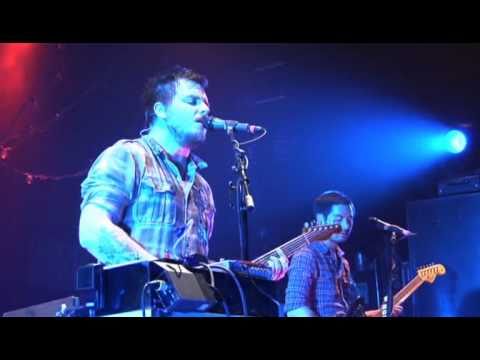 Videoclip de Burn the Fleet (Live) — Thrice