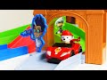PJ Masks and Paw Patrol बच्चों के लिए खिलौना रेसिंग वीडियो! (H