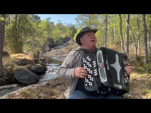 Ved mitt skogatjønn Elin og Reidar