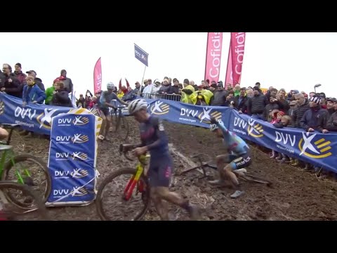 Jaarmarktcross is the ULTIMATE Obstacle Course
