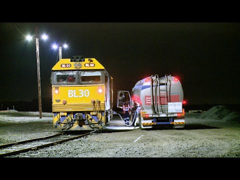 2CK6 Grain Train Refuels Diesel Locomotives At Gheringhap (8/6/2020) - PoathTV Australian Railways