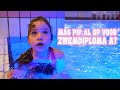 PIP GAAT NAAR ZWEMLES