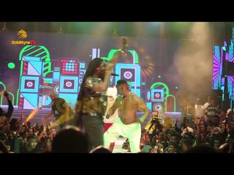 DADDY SHOWKEY'S PERFORMANCE AT DAVIDO'S 30 BILLION CONCERT