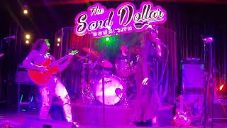 Las Vegas' Elevated Undergrounds live onstage, 'Barracuda', tribute to Heart, Downtown Sand Dollar