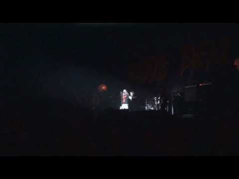 Sleeze Beez - Faithfully