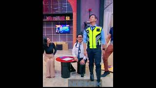 Download lagu PASUKAN GALAU DITAWARIN PITING SAMA SIVA APRILIA..😂😂 #shorts #laporpak #laporpaktrans7 mp3