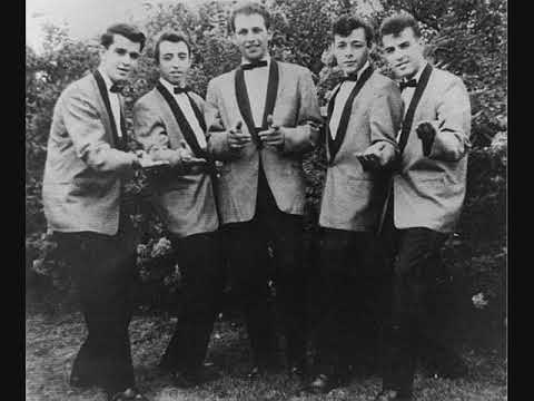 The Chaperones - Cruise To The Moon [1960] (Doo Wop Ballad) True Stereo