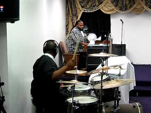 Dr. F.L.Walker Sr. "Praise Break"