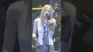 Avril Lavigne - Nobody's Fool ( Akasaka Blitz 2002)#avrillavigne