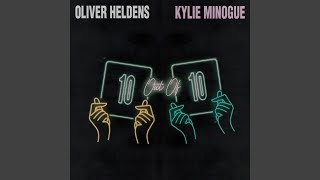 Musik-Video-Miniaturansicht zu 10 Out Of 10 Songtext von Oliver Heldens & Kylie Minogue