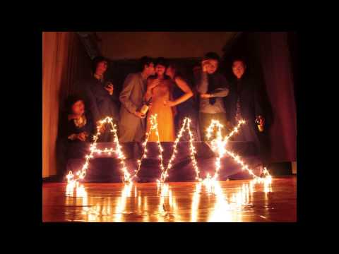 Video thumbnail for 山頂．公仔．波板糖 (Mountaintop, Doll, Lollypop)