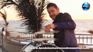 BANDA LA SINALOENSE DE MAZATLAN | FT. LOS TUCANES DE TIJUANA | EMPINANDO EL CODO