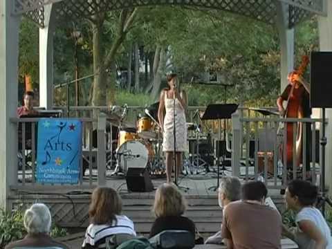 Crystal Ristow and Her Jazz Trio - Dream A Little Dream Of Me