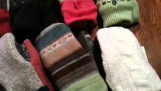 preview picture of video 'Recycled Sweater Mittens'