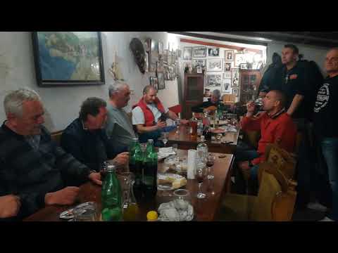 TAMO DA PUTUJEM - KLAPA INTRADE U KONOBI