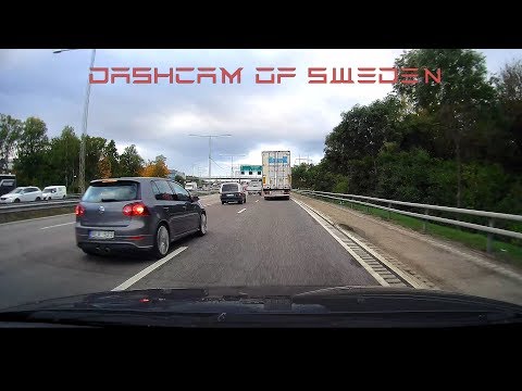 Dashcam Observations Ep.#6 Police nearly rear ends car, flyggbussarna doing their thing!