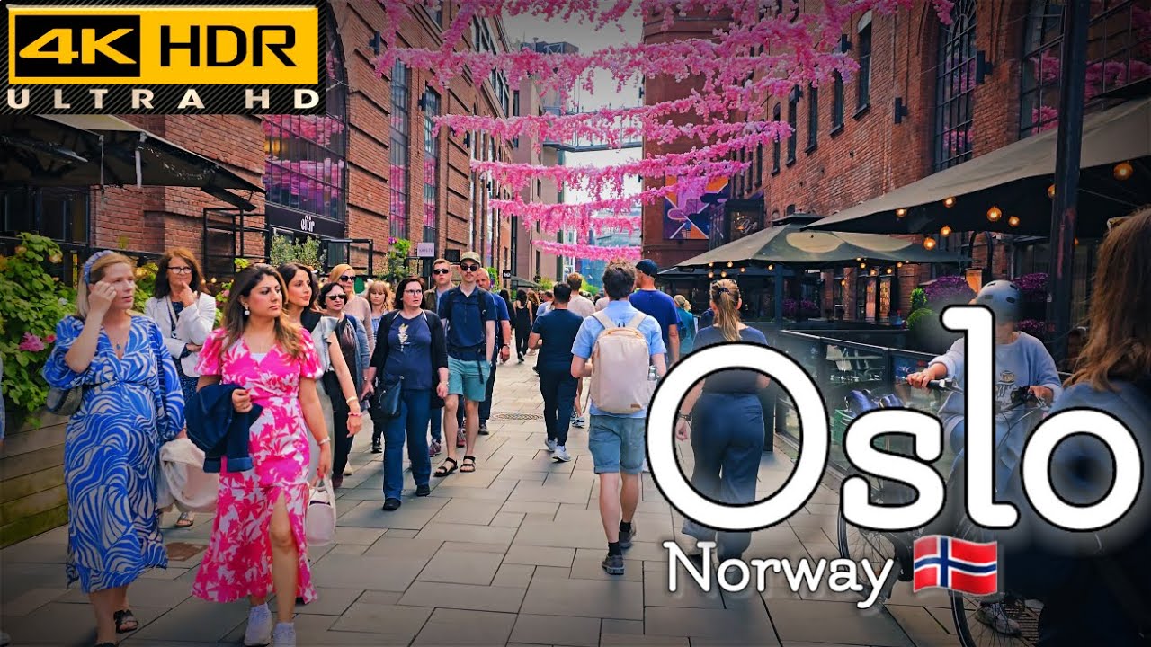 Explore Aker Brygge with this immersive walkthrough.