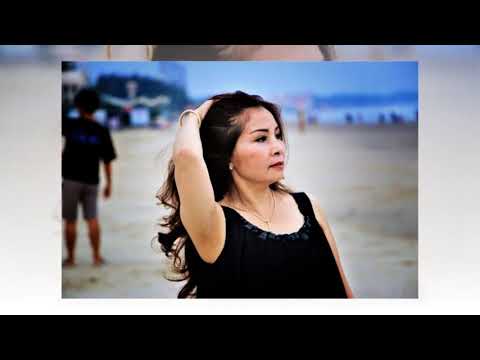 Thể hiện bởi Phương Thùy