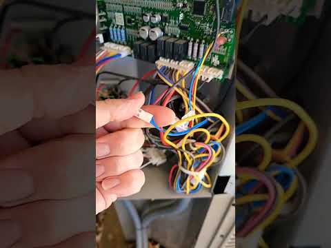 Troubleshooting Heat Pump: Sensor, Board, or Communication Error?