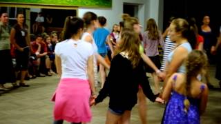 preview picture of video 'Szenna 2014 Karikázó (Girls Dance)'
