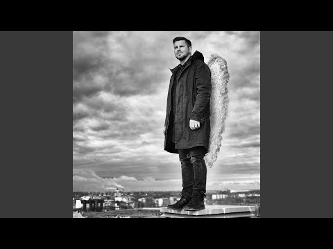 Eņģelis Ar Distanci