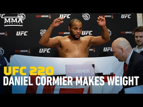 UFC 220 Weigh-Ins: Daniel Cormier Makes Weight - MMA Fighting