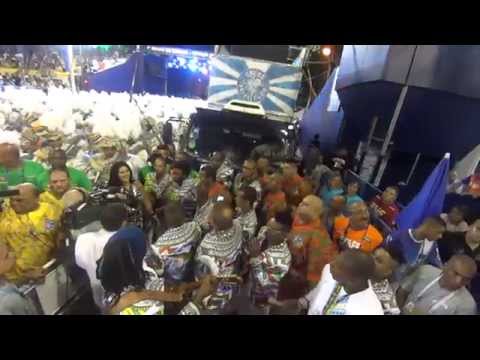 Beija-Flor 2015 - Início do Desfile