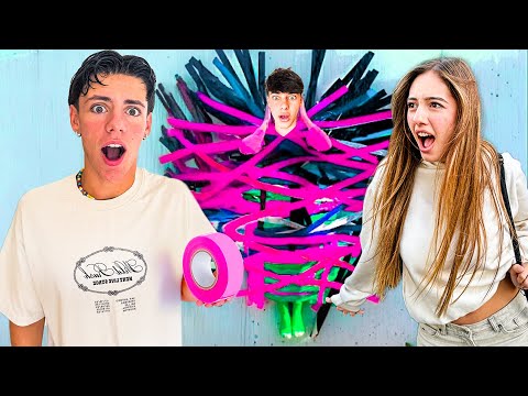 LEGATO CON 100 STRATI DI SCOTCH AL MURO!  *esperimento con il Breakfast Club*