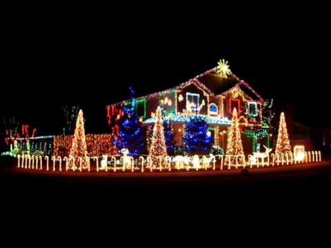 Cadger Christmas Light Show 2010 - THX Intro