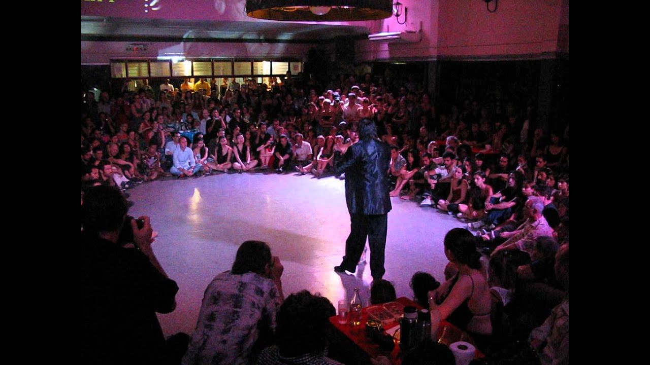 MARIANO "CHICHO" FRÚMBOLI y JUANA SEPÚLVEDA en Viva La Pepa! milonga (3/5)