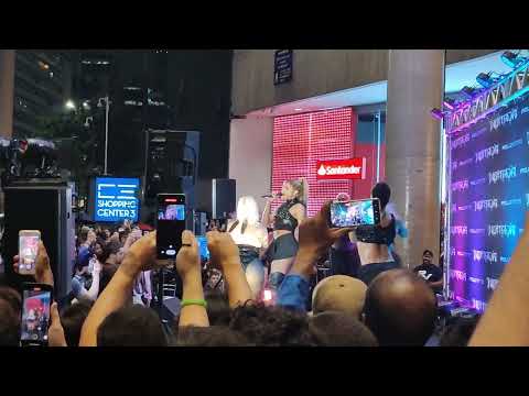 Pabllo Vittar feat Anitta - Balinha de Coração - Pocket Show