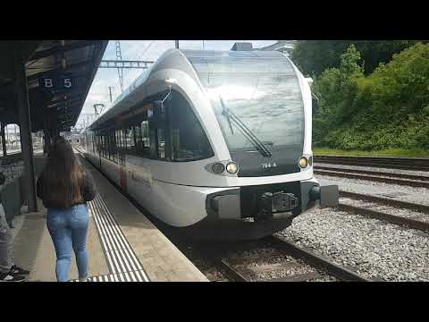 Ein Thurbo RABe 526 Stadler GTW (2/8) beim Halt in Rorschach.