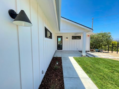 PL10107 - Modern 2 Bed + 2 Bath Private House w/Views For Lease in Conejo Oaks Neighborhood