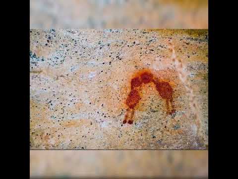 "The Kiss", a 12,000-year-old rock painting at Pedra Furada in BrazilSupport