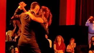 Moira Castellano y Javier Rodríguez. De Floreo (Pugliese) Milonga Malena 10dic22 (2/4)