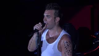 Tony As Robbie Williams