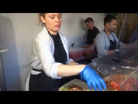 download lagu mp3 mp4 Christmas Fondue London, download lagu Christmas Fondue London gratis, unduh video klip Christmas Fondue London