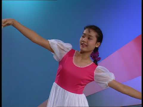 Thể hiện bởi Tam ca thiếu nhi Tân Bình