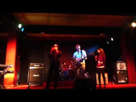 Kau Wanita - JIMS WONG & Y.M.T live at IMI