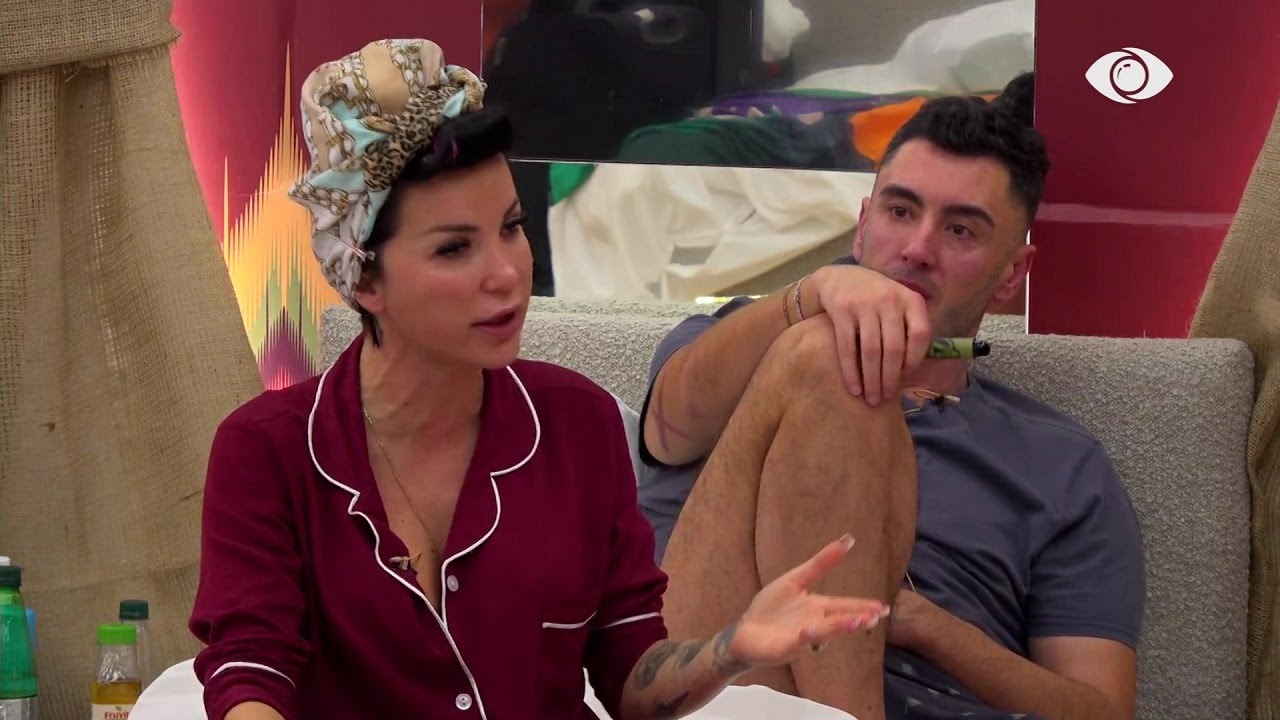 Vazhdon debati Juli-Roza: O karagjoz, mblidh mendjen! A ke frena?!