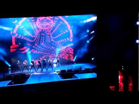 [FANCAM] 130309 INFINITE - (World Music Bank Jakarta)
