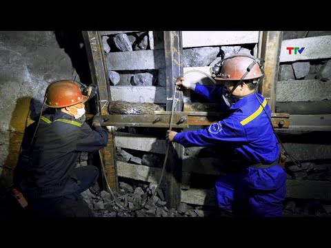 Phóng sự: Những thợ lò thu nhập 300 triệu đồng/năm